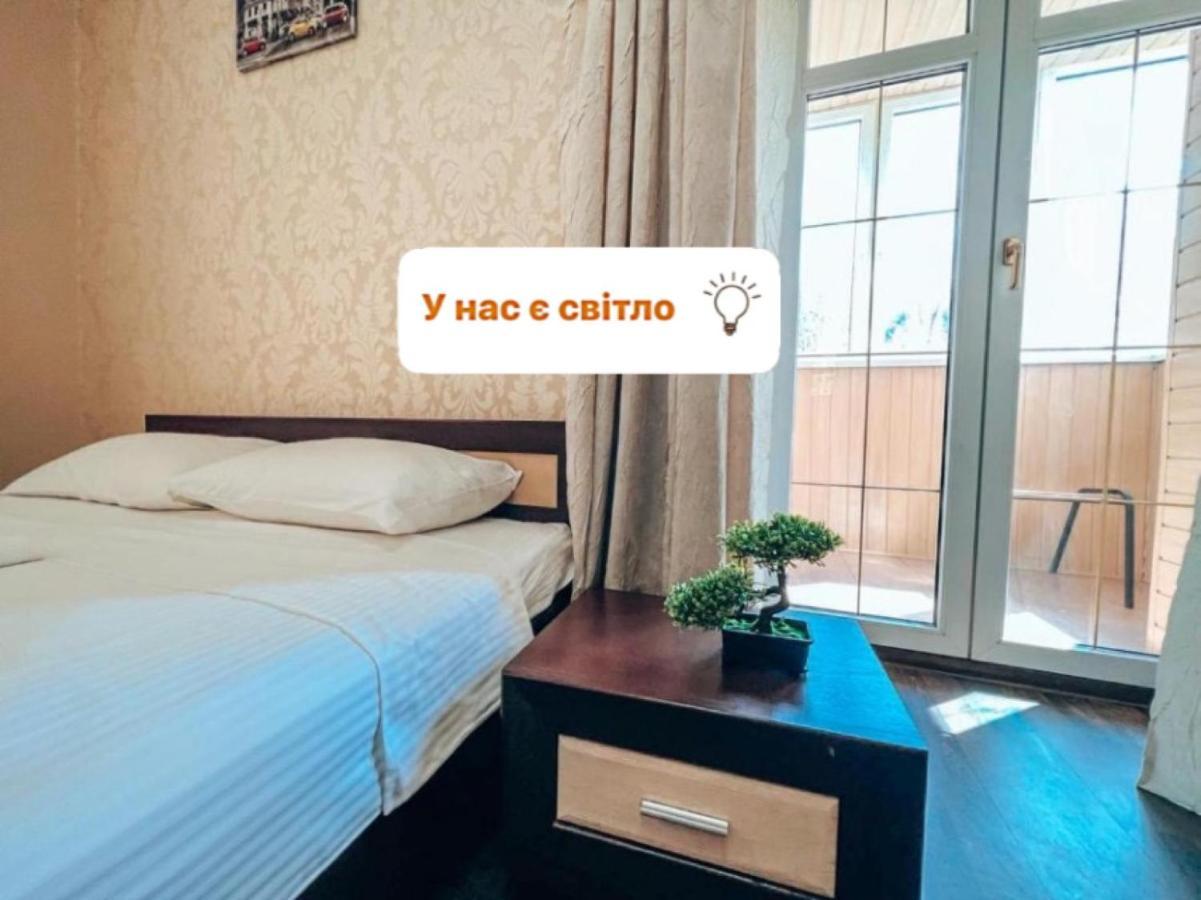 Квартира В Центре Крещатика Kiev Esterno foto